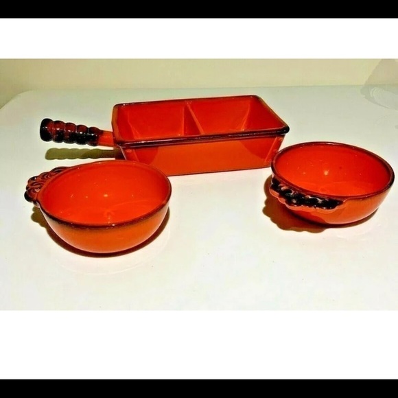𝅺vintage Metlox Poppy Trail Red Rooster 2 Bowls and Pan with Handle Set - Picture 2 of 3